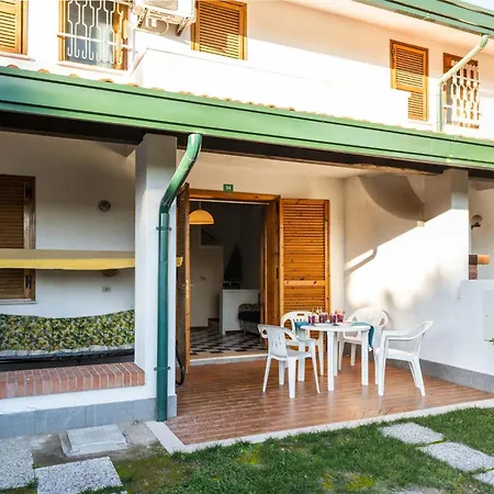 Apartment Charming Townhouse With Pool And Garden *